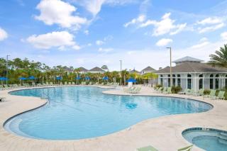 Living In Luxury - Pensacola - 3