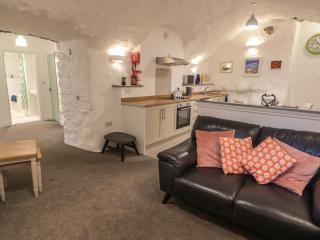 Le Durkestrete Cellar - Haverfordwest - 5