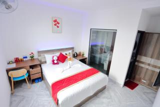 SKY HOTEL - 2