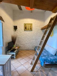 Studio atypique plein centre - Flayosc - 5
