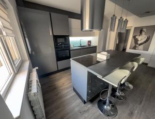 Majestic BIG apartment - Bucharest - 7