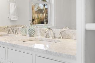 Modern Family Home Walkable to Town - Vineyard Haven - 7