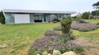 Villa avec jardin à 370m de la plage de Landrellec à PLEUMEUR-BODOU REF-245 - 0