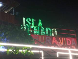 Mágica cabaña en medio del bosque en Isla Venado - Lepanto - 4