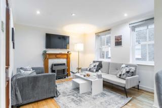 Chic 3-Bed Mews Townhouse St John's Wood With Free WiFi - Londra - 1