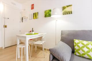 Cuban Green Terrace Apart -1st Floor-center - Sitges - 2