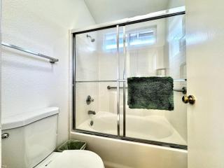 King Bed Retreat, Pet-Friendly, Rancho Cordova - Rancho Cordova - 6