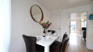 Central Getaway House with Parking, Garden, Wi-Fi - Stafford - 2