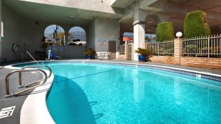 Best Western Pasadena Royale Inn & Suites - Pasadena - 2
