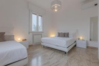 Ferrara Il Castello Dazzling Apartment - 8