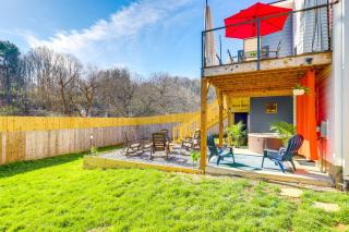 Hot Tub and Fire Pit Chic Asheville Oasis - Asheville - 8