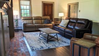 Historic Farmhouse with Gardens - 9