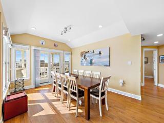 Spectacular 6 Bedroom Home On The Oceanblock In Beach Haven!!! Hot Tub!!! - 2