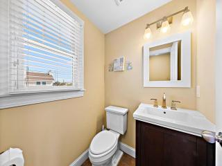 Spectacular 6 Bedroom Home On The Oceanblock In Beach Haven!!! Hot Tub!!! - 1