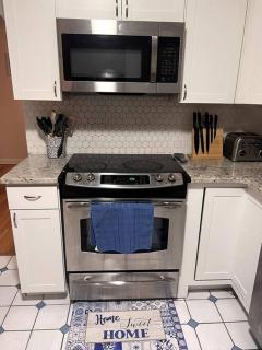 Clearwater 3BD Home: WFH, Pets Welcome, Big Yard - 1