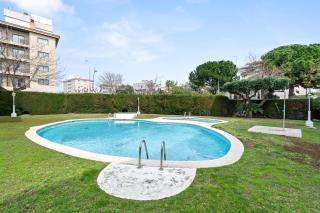 Precioso apto, con piscina en puerto de Cambrils, wifi y parking incluido - 0