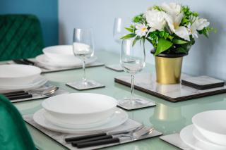 New - Stylish 4 bedroom House, Business & Leisure. Discount on long stays. By Jesswood Properties. - Southend-on-Sea - 1