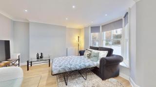 Tube & Notting Hill Nearby - Garden Flat Haven - London - 4