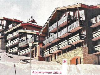 Appartement rénové près des pistes avec terrasse, ski, parking et cuisine équipée - FR-1-514-48 - 2
