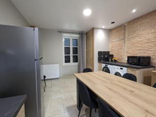 Gîte familial rénové avec piscine, jardin de 1 hectare et vélos à disposition, situé en pleine campagne - FR-1-591-579 -  - 2