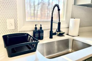 Veda Vista - Newly renovated - Rustic Modern Home - 1