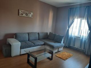 Apartament - 8
