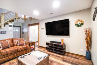 Modern Cabin with Hot Tub Near Tail of the Dragon! - Tallassee - 6