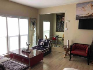 Murano Studio in the Heart of Koreatown - Los Angeles - 5