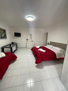 Geppino’s Home - 3