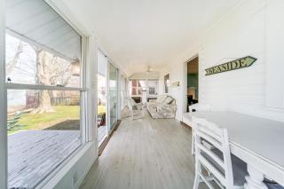 Coastal Lake Erie Cottage with Amazing Water Views! - Euclid - 7