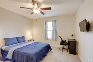 5 Mi to Razorback Greenway Cozy Fayetteville Home - Fayetteville - 1
