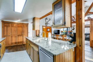 Beautiful Wasilla Home Rental w/ Deck & Gas Grill! - 2