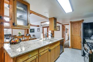 Beautiful Wasilla Home Rental with Deck and Gas Grill! - Wasilla - 1