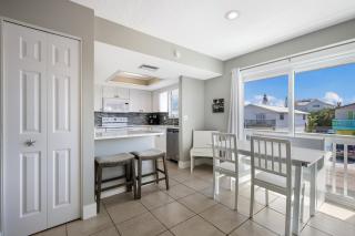 Sunny Daydream - West - 3