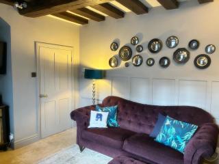 Cromwell Cottage - Dog Friendly - 3