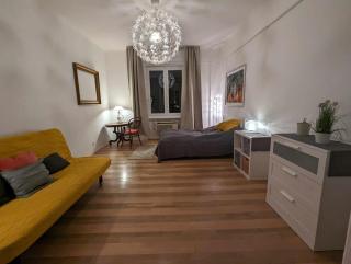 Third Floor Art Idyll - Budapest - 1