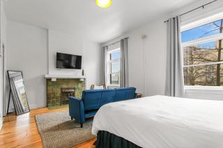 Library Square Suites - 6