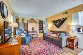 Charming Green Valley Townhome with Community Pool! - Green Valley - 8