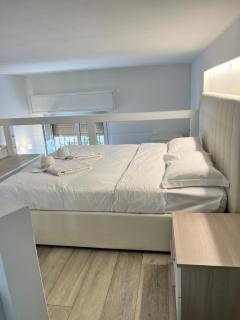 BEVILU - Milan - 3