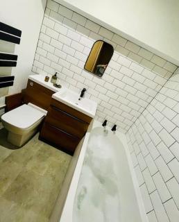 New, unique, tiny house with garden - Wigston Magna - 4