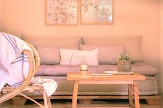 The Snug - 1