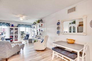 Atlantic Beach Condo with Balcony and Beach Access! - Atlantic Beach - 1