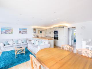 Slipway 21 - 3