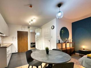 Klimatyczna Hotelowa Kawalerka - Varsovie - 9