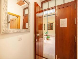MonKeys Apartments Castilla Triana - Seville - 2