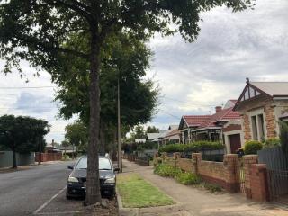 Bees Knees Studio, 5 min to CBD, Adelaide Airport & Henley Beach - Thebarton - 2