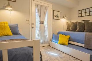 Sasquatch Lodge E Sleeps 13 - 3