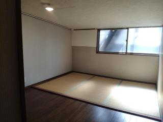 2 min from NANBA 16 min from USJ by train - Osaca - 1