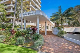 Pacific Towers Beach Resort - 9