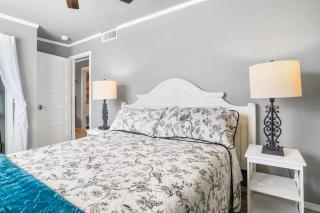 Salt Block - French Serenity Suite 3 - Bandera - 2